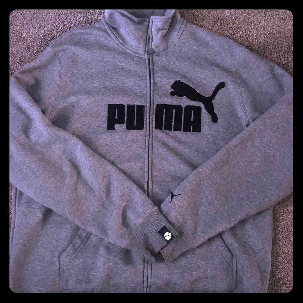 Men’s Puma zip up size XL